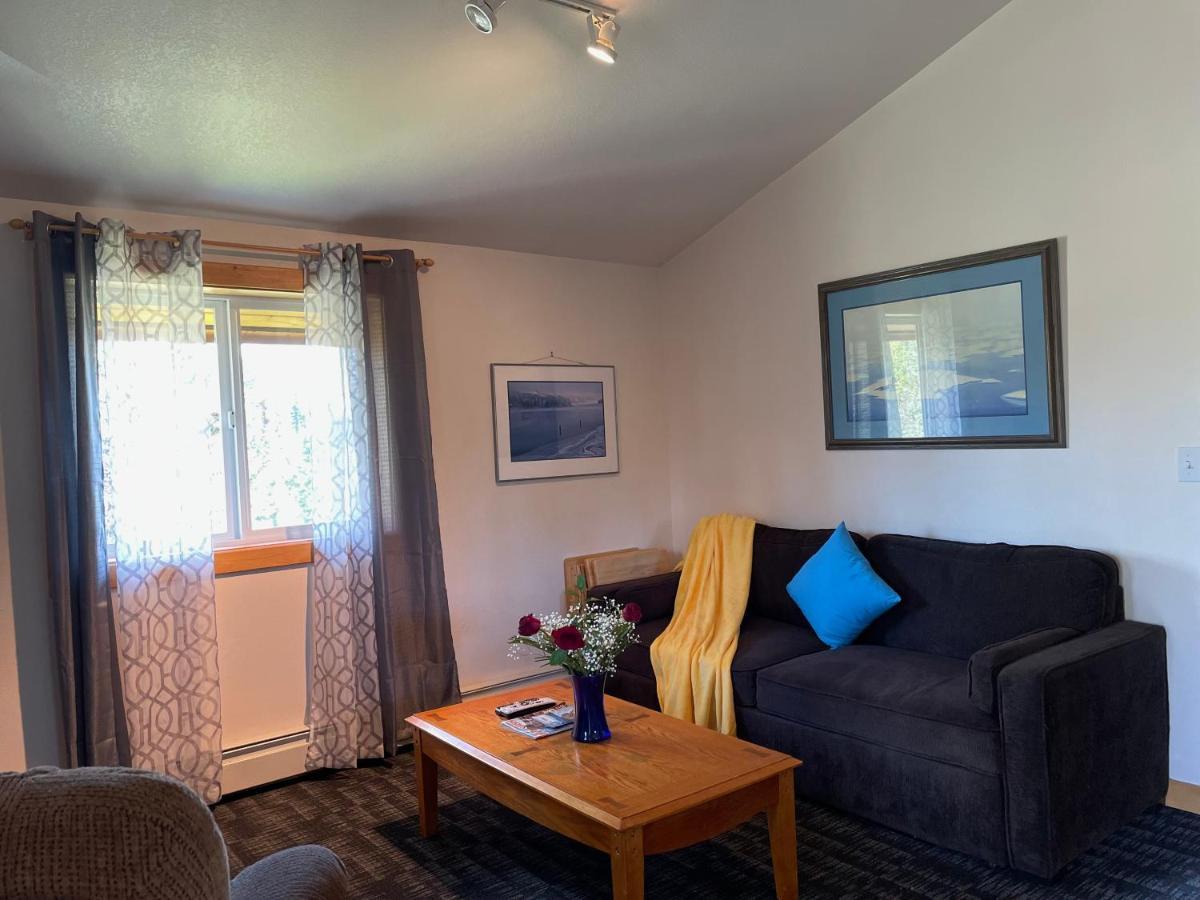 Salmon Catcher Lodge Kenai Bagian luar foto