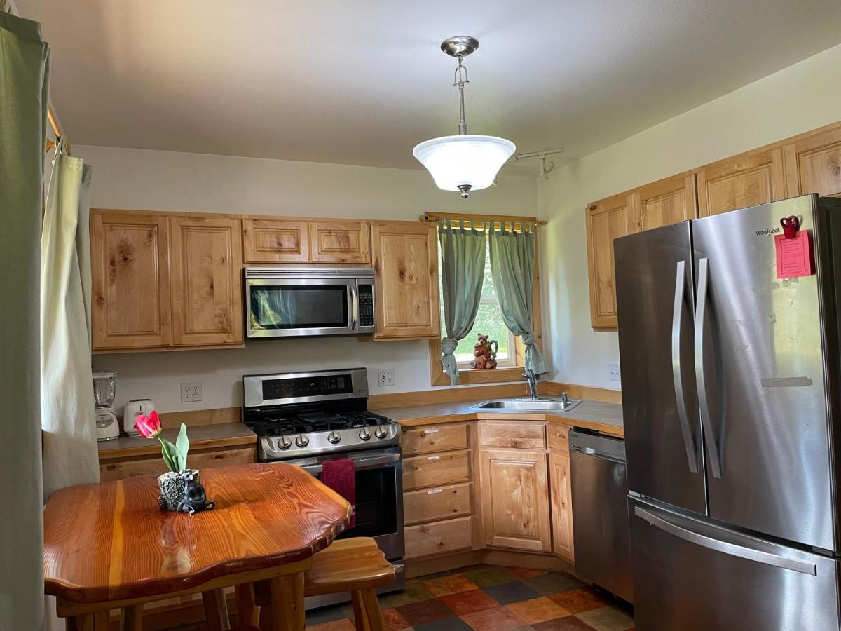 Salmon Catcher Lodge Kenai Bagian luar foto