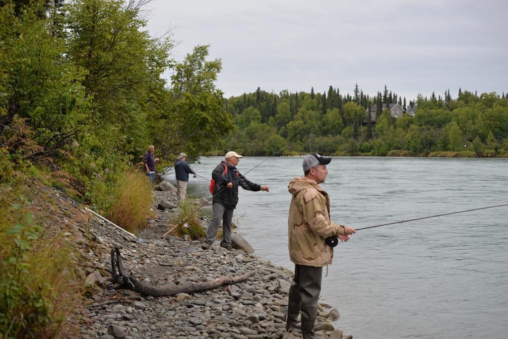 Salmon Catcher Lodge Kenai Bagian luar foto