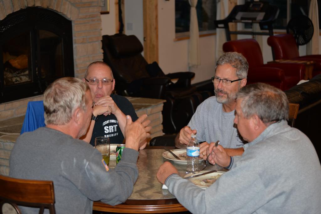 Salmon Catcher Lodge Kenai Bagian luar foto