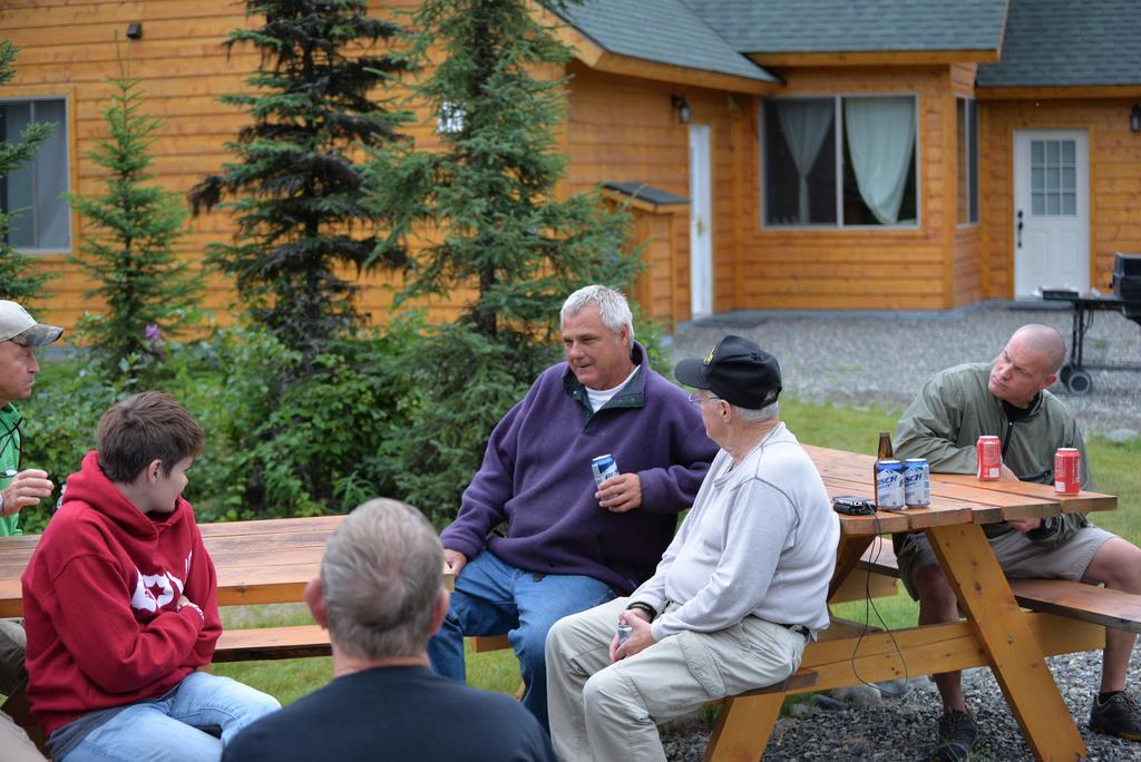 Salmon Catcher Lodge Kenai Bagian luar foto